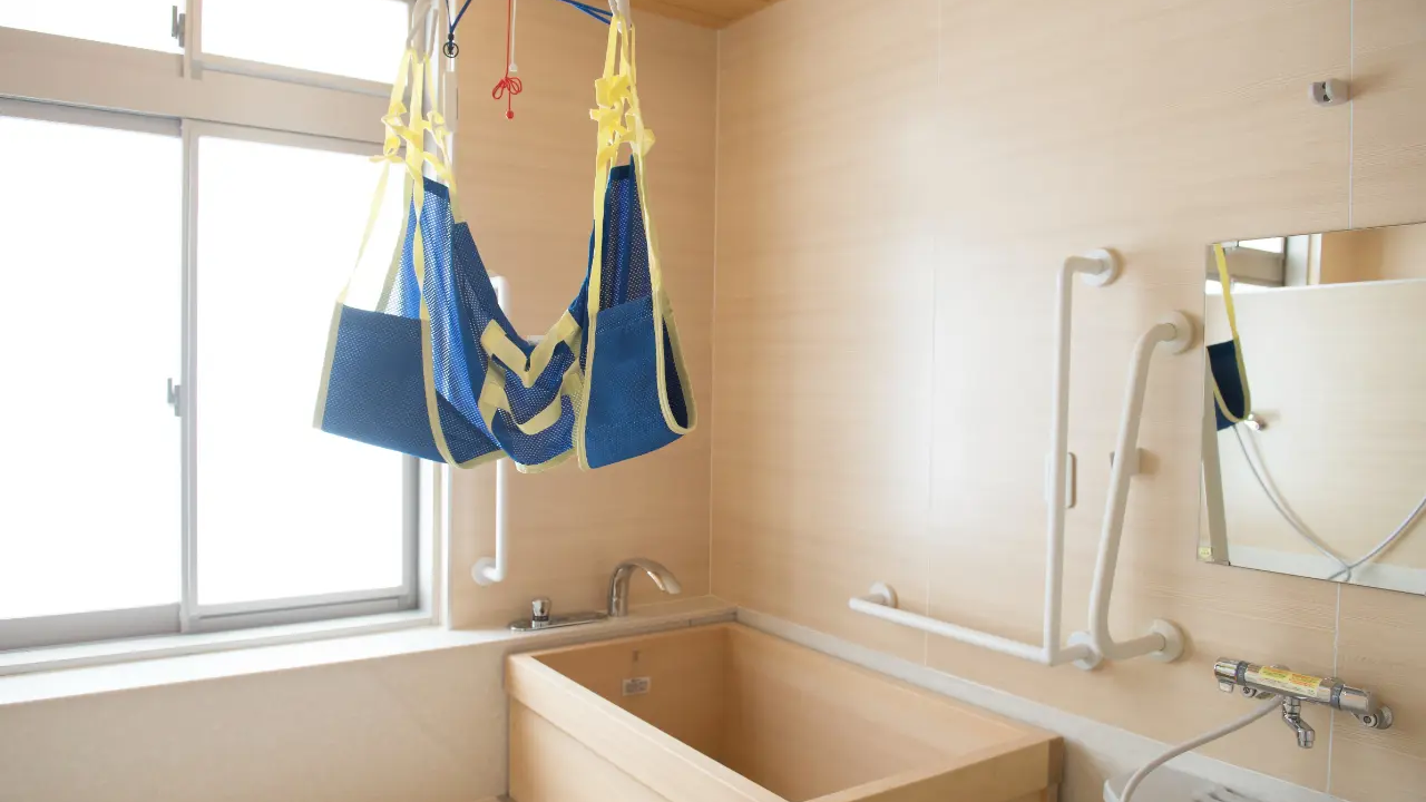 浴室 手すり・補助用具・リフトの施工例3